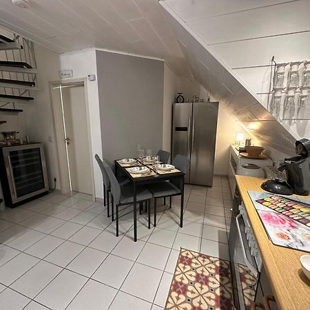Zentrale Maisonette Mit Buero & Parkplatz กรีซไฮม์ ภายนอก รูปภาพ