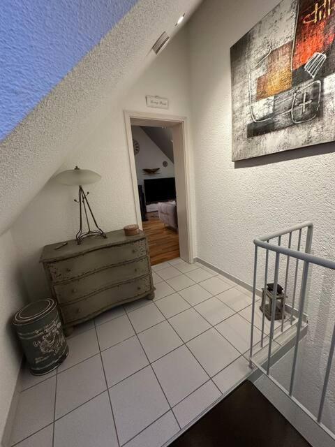 Zentrale Maisonette Mit Buero & Parkplatz กรีซไฮม์ ภายนอก รูปภาพ